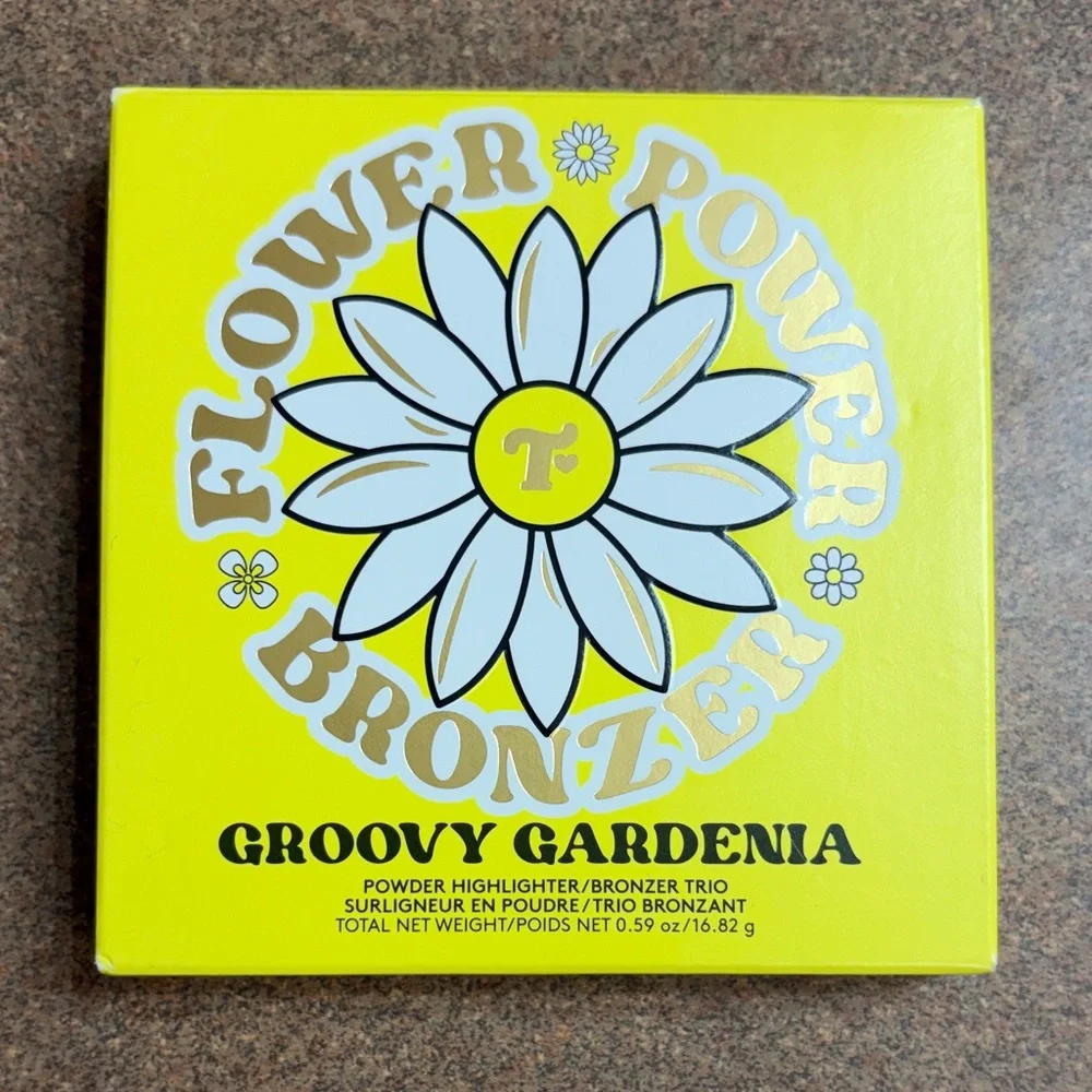 Trixie Cosmetics Flower Power Bronzer - Groovy Gardenia
